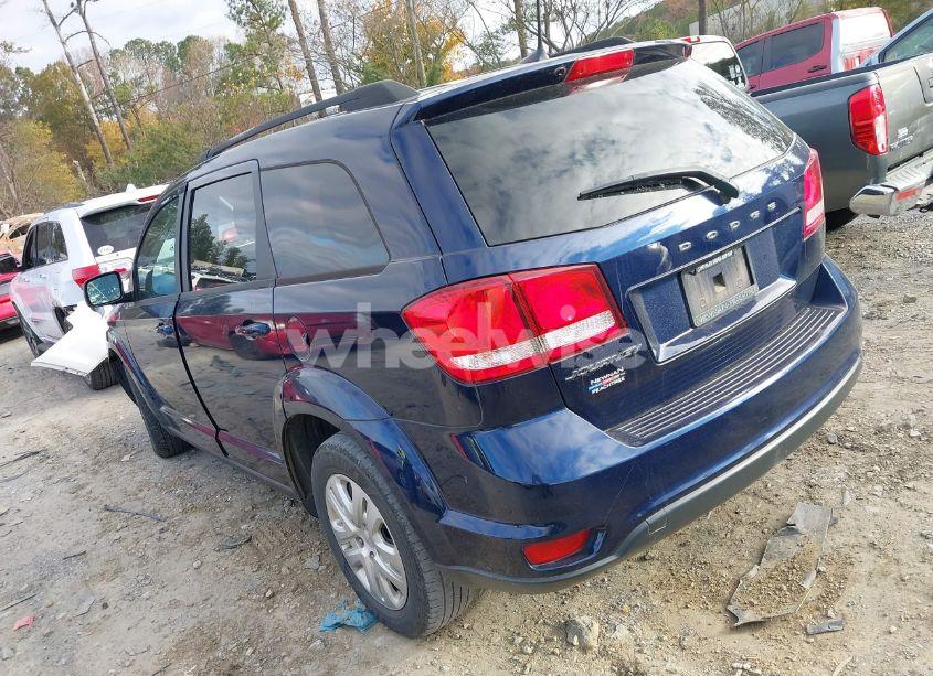 Photo 3 of 2019 Dodge Journey SE (VIN 3C4PDCBB7KT749709)