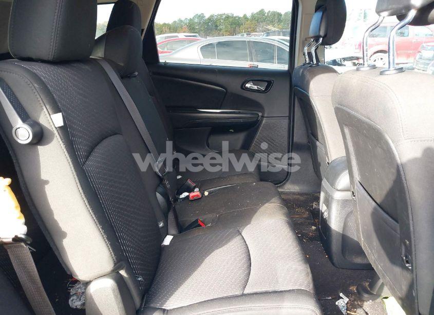 Photo 8 of 2019 Dodge Journey SE (VIN 3C4PDCBB7KT749709)