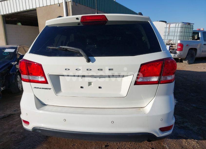 Photo 16 of 2019 Dodge Journey SE (VIN 3C4PDCBB7KT751573)