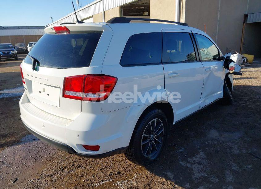 Photo 4 of 2019 Dodge Journey SE (VIN 3C4PDCBB7KT751573)