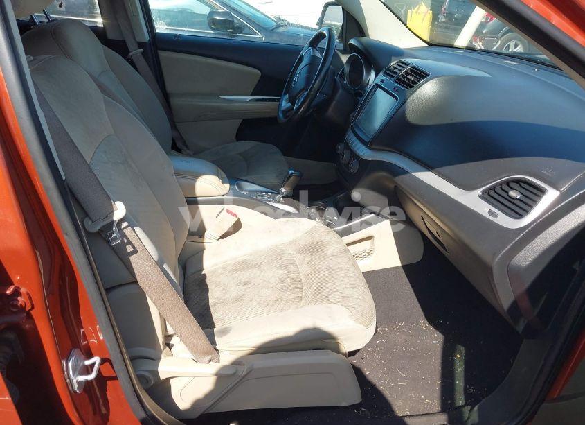 Photo 5 of 2014 Dodge Journey SXT (VIN 3C4PDCBB8ET276262)