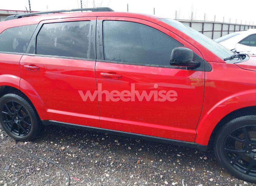 Photo 13 of 2019 Dodge Journey SE (VIN 3C4PDCBB8KT707954)