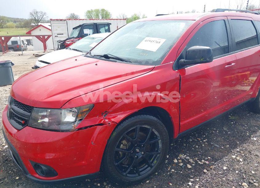 Photo 6 of 2019 Dodge Journey SE (VIN 3C4PDCBB8KT707954)