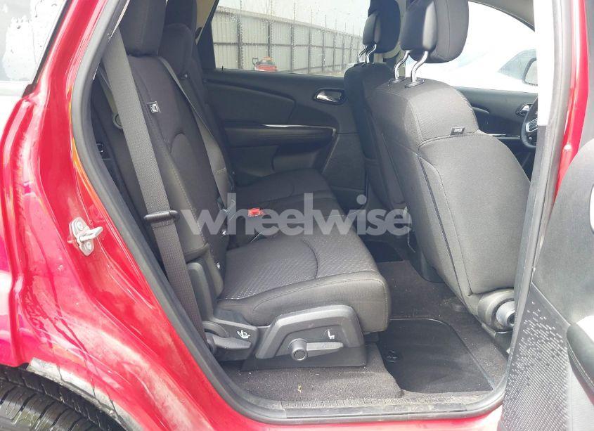 Photo 8 of 2019 Dodge Journey SE (VIN 3C4PDCBB8KT707954)