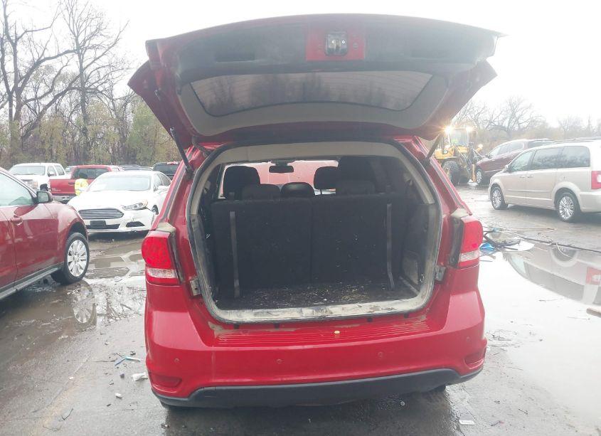 Photo 18 of 2019 Dodge Journey SE (VIN 3C4PDCBB8KT738492)