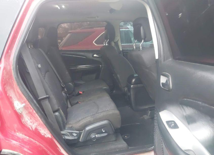 Photo 8 of 2019 Dodge Journey SE (VIN 3C4PDCBB8KT738492)