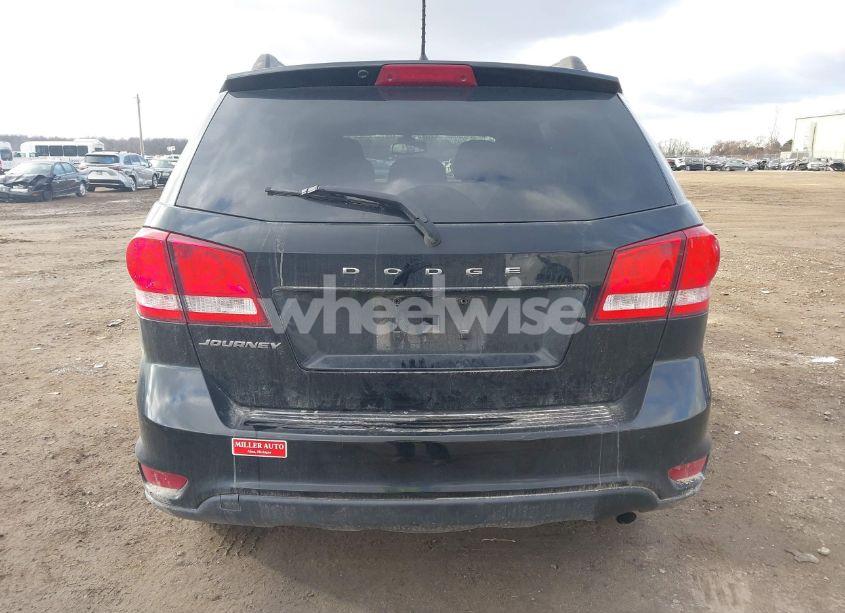 Photo 16 of 2019 Dodge Journey SE (VIN 3C4PDCBB8KT783819)