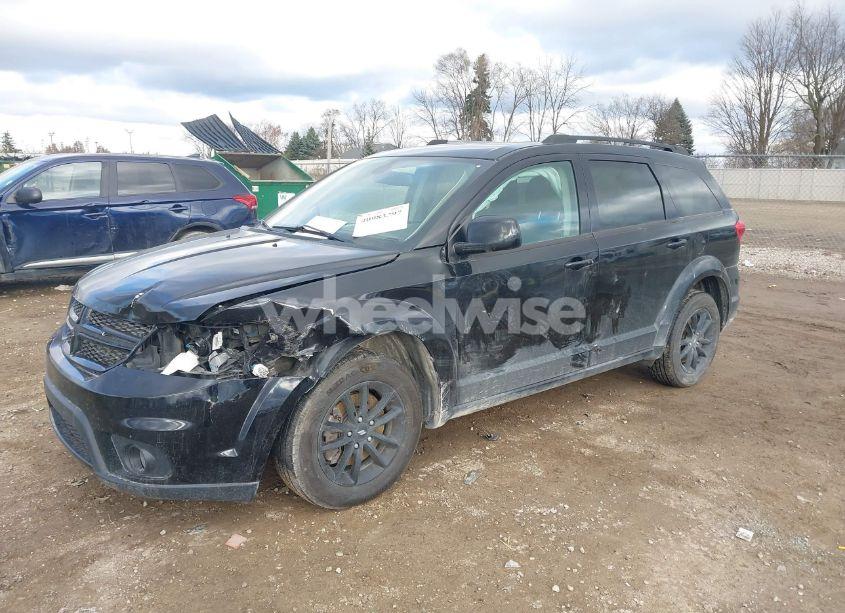 Photo 2 of 2019 Dodge Journey SE (VIN 3C4PDCBB8KT783819)