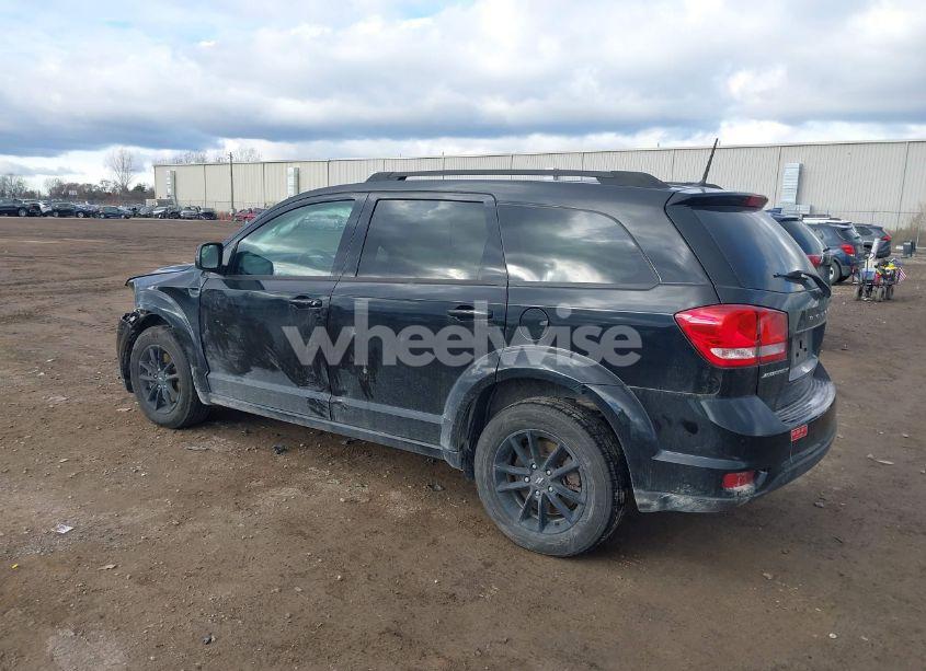 Photo 3 of 2019 Dodge Journey SE (VIN 3C4PDCBB8KT783819)