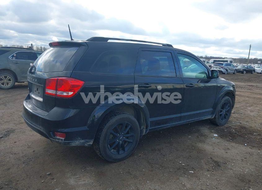 Photo 4 of 2019 Dodge Journey SE (VIN 3C4PDCBB8KT783819)
