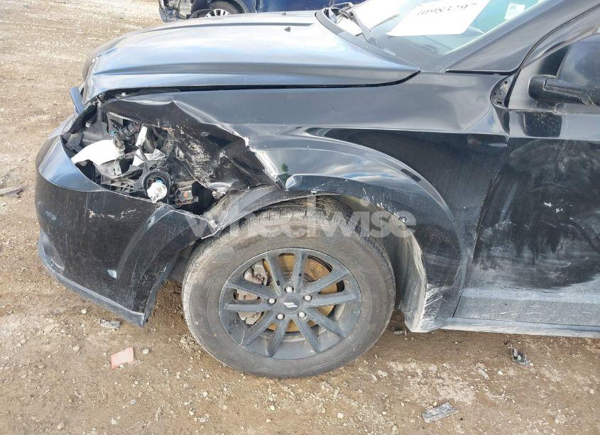 Photo 6 of 2019 Dodge Journey SE (VIN 3C4PDCBB8KT783819)