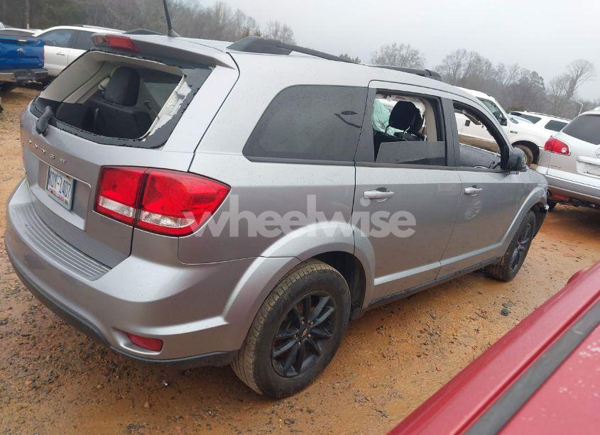 Photo 4 of 2019 Dodge Journey SE (VIN 3C4PDCBB8KT863315)