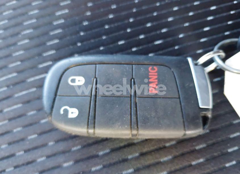 Photo 11 of 2019 Dodge Journey SE (VIN 3C4PDCBB8KT866957)