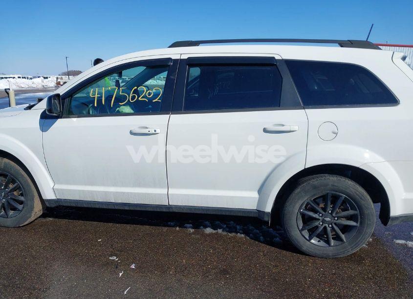 Photo 14 of 2019 Dodge Journey SE (VIN 3C4PDCBB8KT866957)
