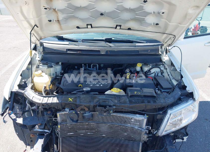 Photo 10 of 2014 Dodge Journey SXT (VIN 3C4PDCBB9ET118786)