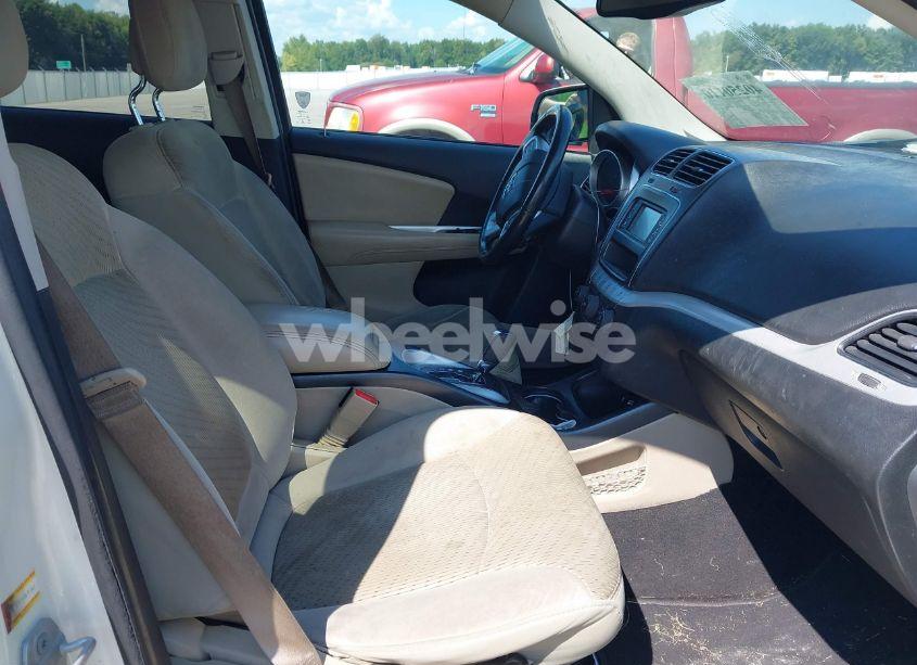 Photo 5 of 2014 Dodge Journey SXT (VIN 3C4PDCBB9ET118786)