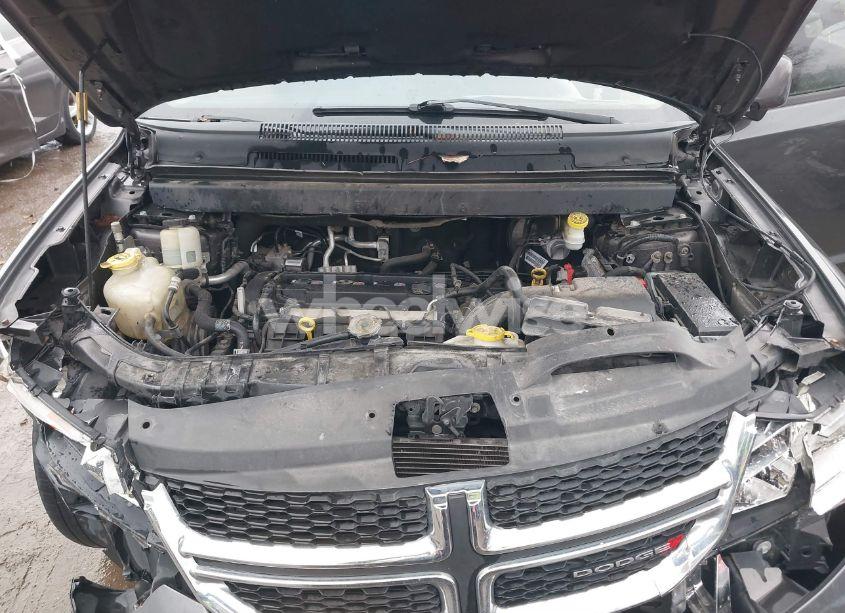 Photo 10 of 2016 Dodge Journey SXT (VIN 3C4PDCBB9GT156425)