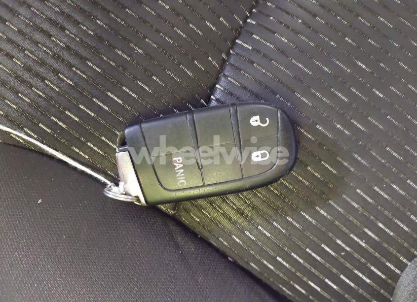 Photo 11 of 2016 Dodge Journey SXT (VIN 3C4PDCBB9GT217580)