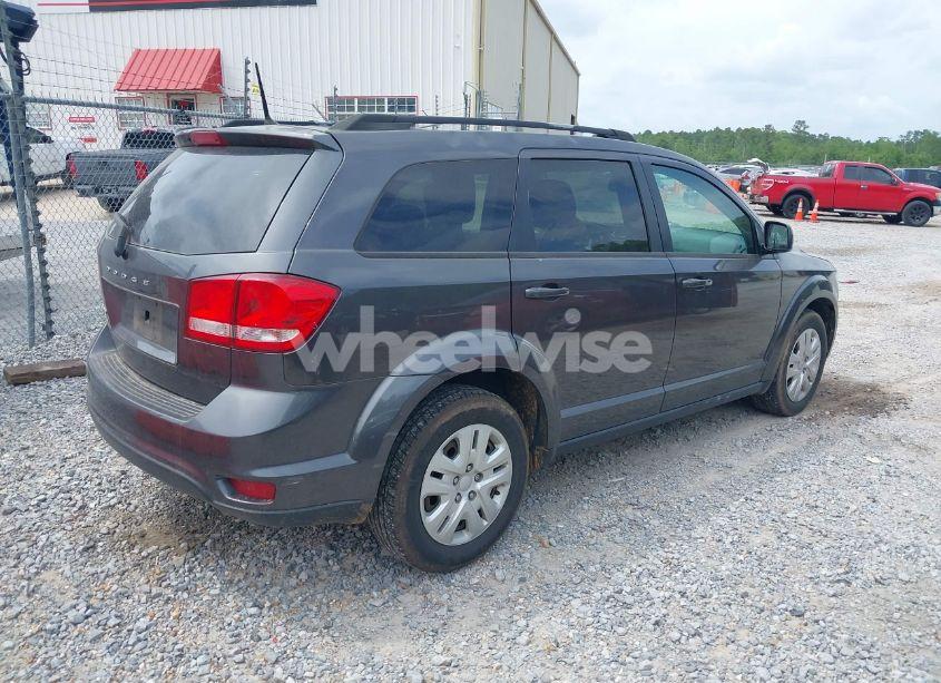 Photo 4 of 2019 Dodge Journey SE (VIN 3C4PDCBB9KT718185)