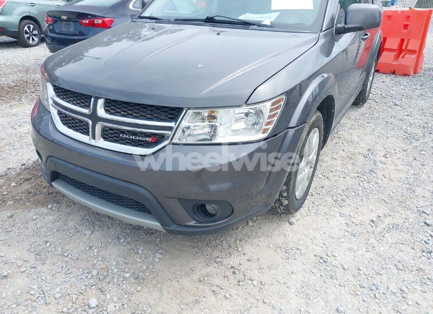 Photo 6 of 2019 Dodge Journey SE (VIN 3C4PDCBB9KT718185)