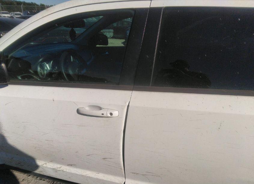 Photo 14 of 2019 Dodge Journey SE (VIN 3C4PDCBB9KT773977)