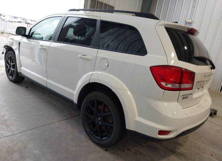 Photo 3 of 2019 Dodge Journey SE (VIN 3C4PDCBB9KT798328)