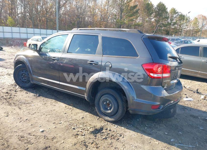 Photo 3 of 2019 Dodge Journey SE (VIN 3C4PDCBB9KT869978)