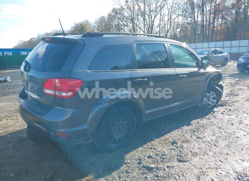 Photo 4 of 2019 Dodge Journey SE (VIN 3C4PDCBB9KT869978)