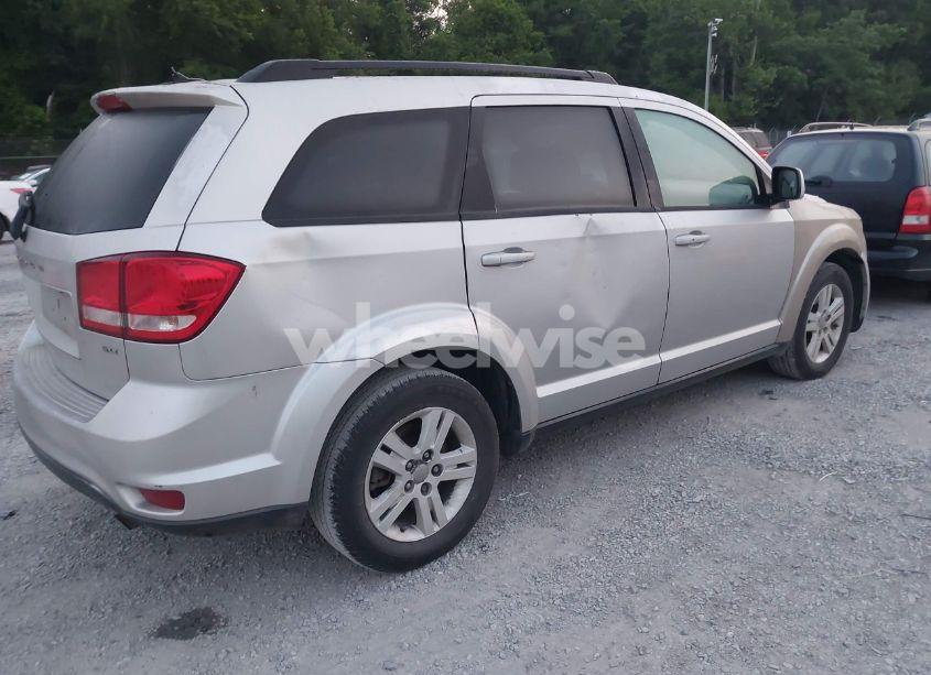 Photo 4 of 2012 Dodge Journey SXT (VIN 3C4PDCBBXCT323532)