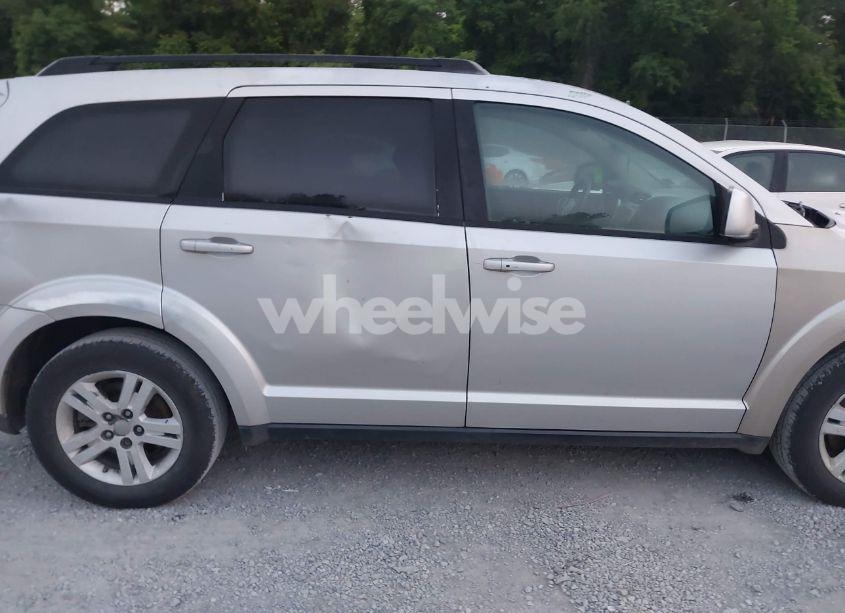 Photo 6 of 2012 Dodge Journey SXT (VIN 3C4PDCBBXCT323532)