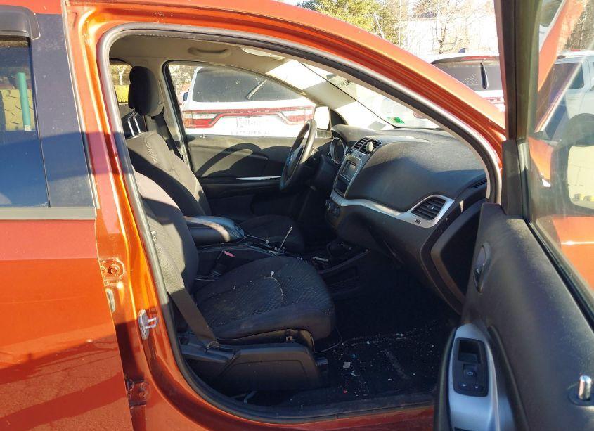 Photo 5 of 2012 Dodge Journey SXT (VIN 3C4PDCBBXCT392656)