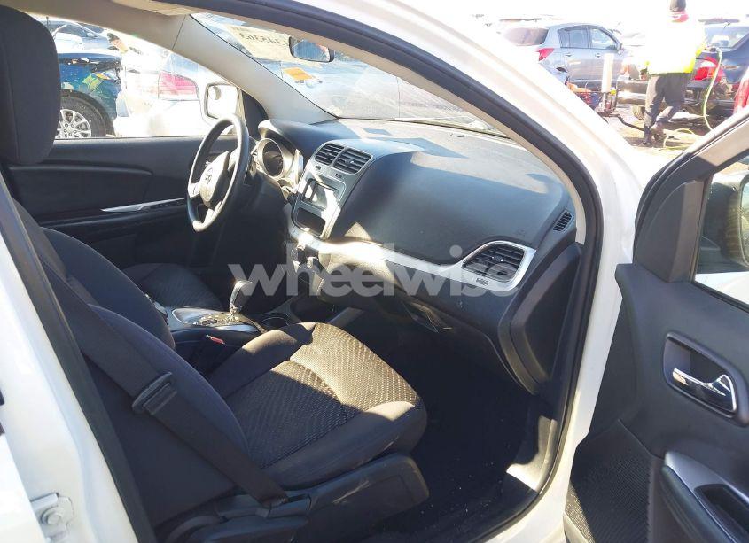 Photo 5 of 2012 Dodge Journey SXT (VIN 3C4PDCBBXCT394911)