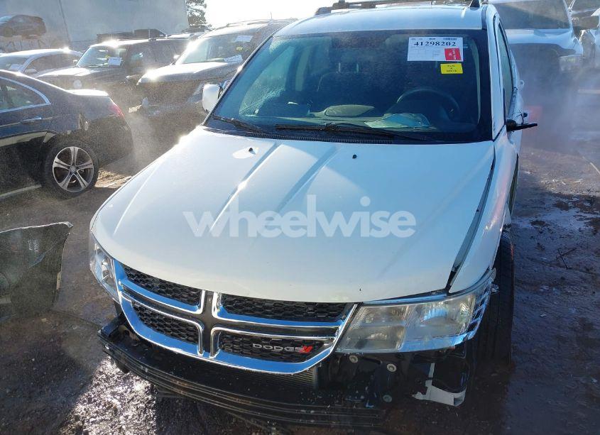 Photo 13 of 2014 Dodge Journey SXT (VIN 3C4PDCBBXET226141)