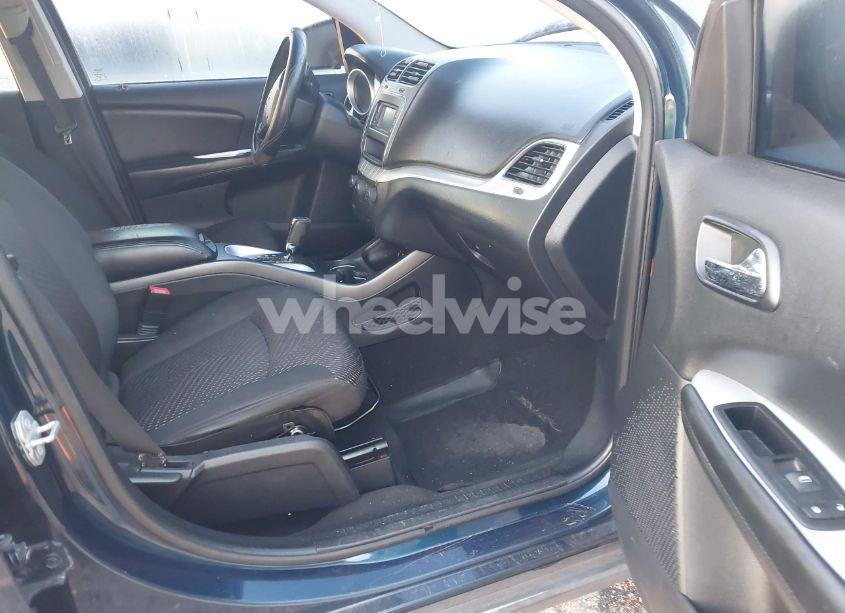 Photo 5 of 2015 Dodge Journey SXT (VIN 3C4PDCBBXFT595132)