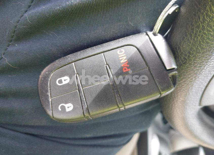 Photo 11 of 2015 Dodge Journey SXT (VIN 3C4PDCBBXFT656821)