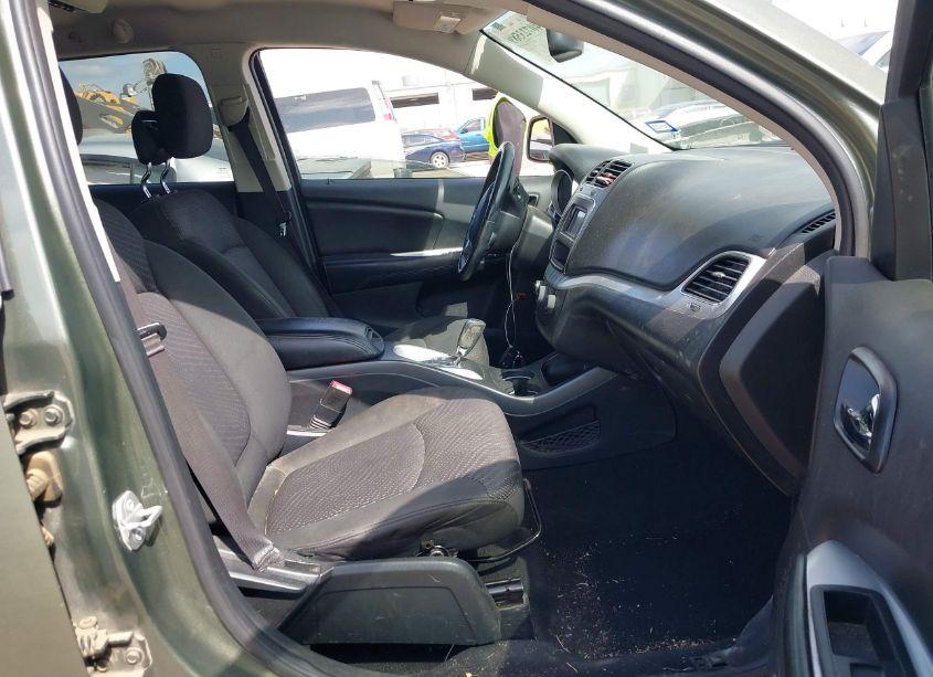 Photo 5 of 2016 Dodge Journey SXT (VIN 3C4PDCBBXGT186260)