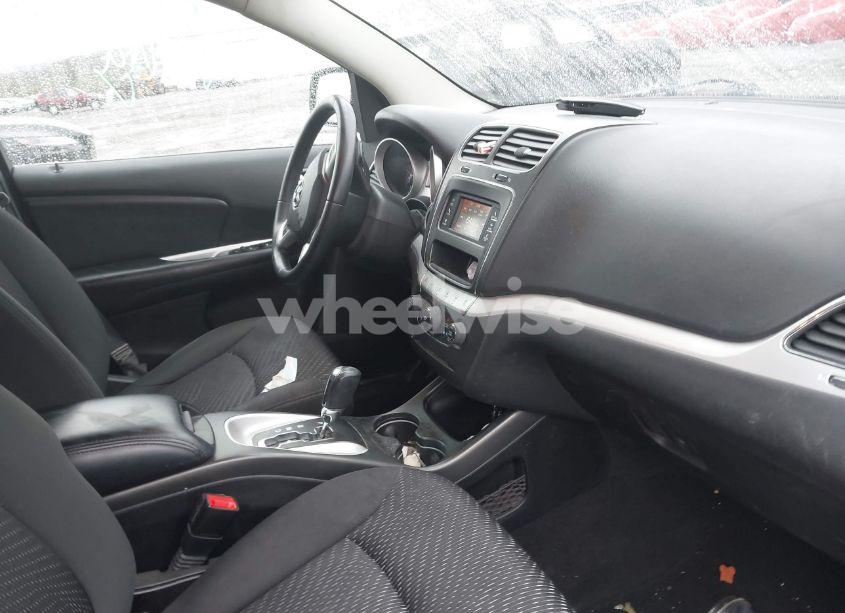 Photo 5 of 2017 Dodge Journey SXT (VIN 3C4PDCBBXHT506792)