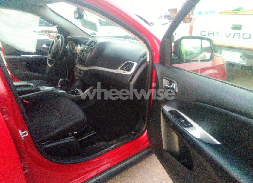 Photo 5 of 2017 Dodge Journey SXT (VIN 3C4PDCBBXHT613261)