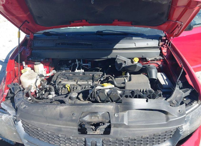 Photo 10 of 2019 Dodge Journey SE (VIN 3C4PDCBBXKT804976)