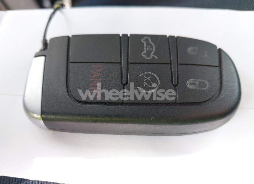 Photo 11 of 2019 Dodge Journey SE (VIN 3C4PDCBBXKT860142)