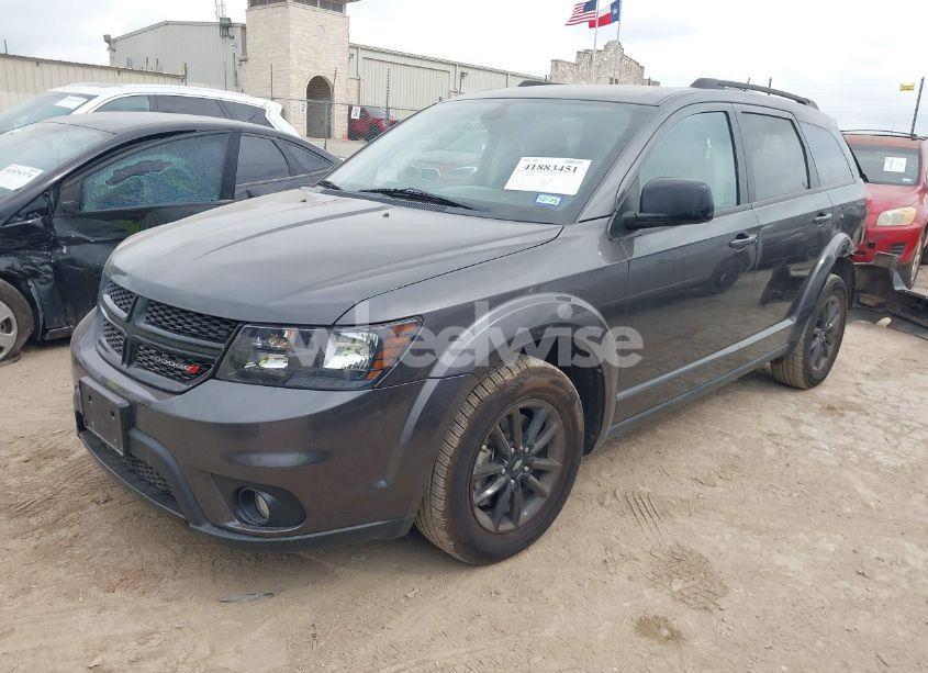 Photo 2 of 2019 Dodge Journey SE (VIN 3C4PDCBBXKT863882)