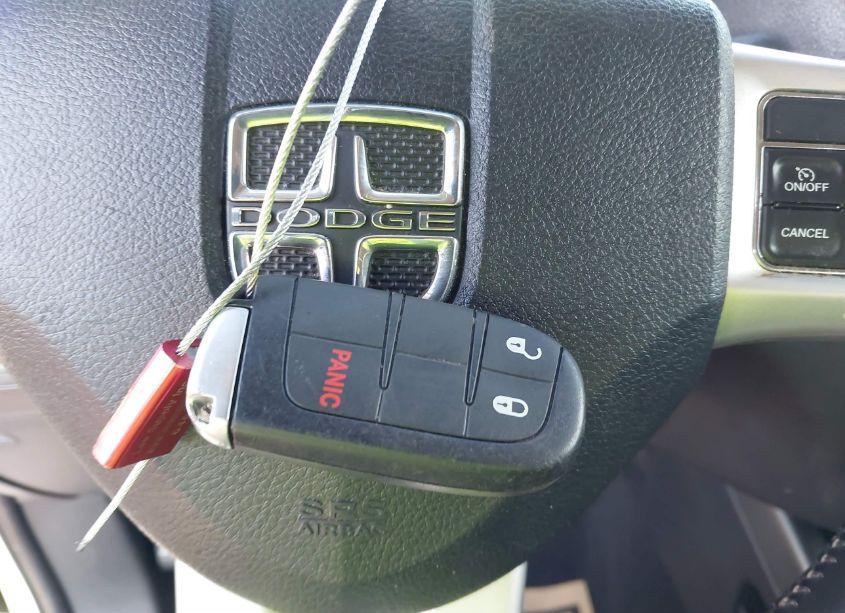 Photo 11 of 2019 Dodge Journey SE (VIN 3C4PDCBBXKT872985)