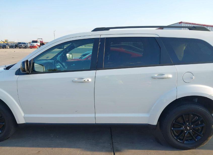 Photo 15 of 2019 Dodge Journey SE (VIN 3C4PDCBBXKT872985)