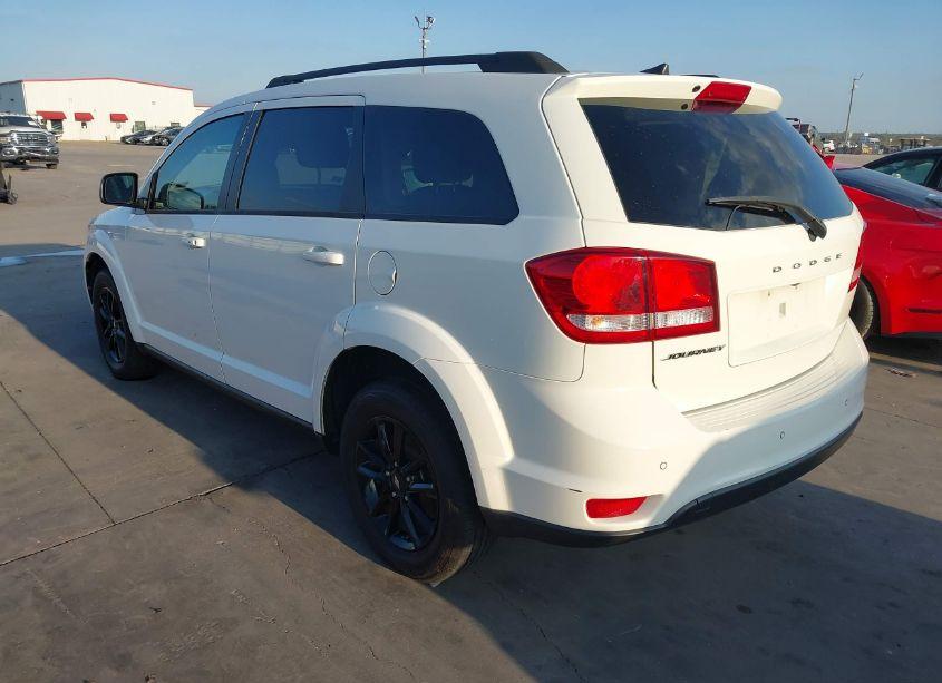 Photo 3 of 2019 Dodge Journey SE (VIN 3C4PDCBBXKT872985)