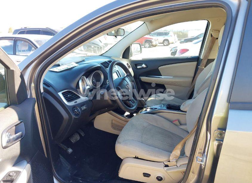 Photo 5 of 2012 Dodge Journey SXT (VIN 3C4PDCBG0CT187245)