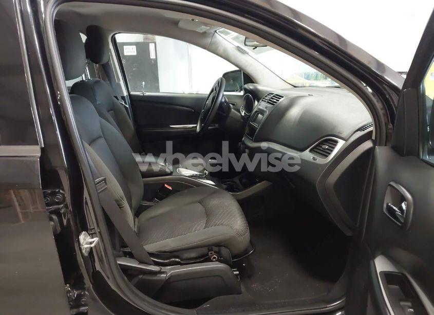 Photo 5 of 2012 Dodge Journey SXT (VIN 3C4PDCBG0CT196687)