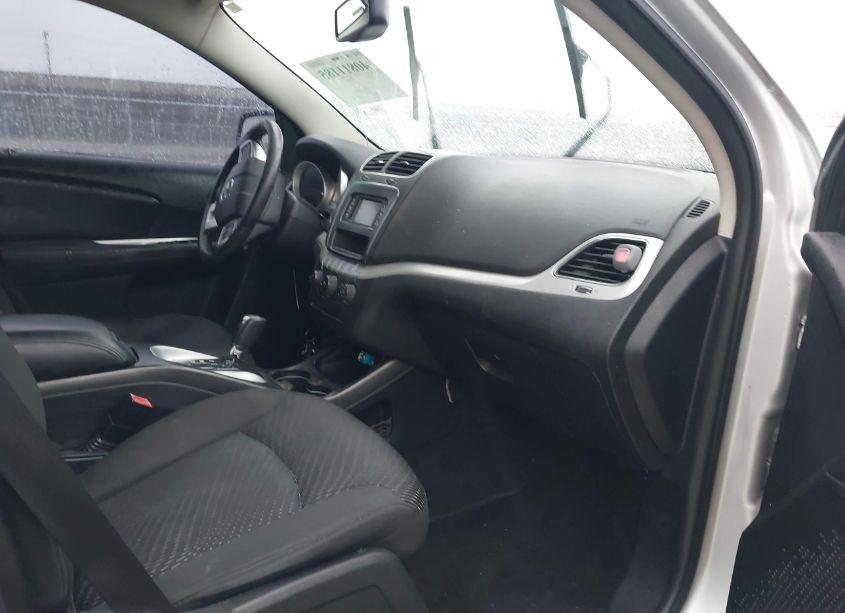 Photo 5 of 2012 Dodge Journey SXT (VIN 3C4PDCBG0CT208143)