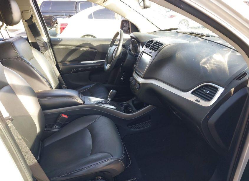 Photo 5 of 2014 Dodge Journey SXT (VIN 3C4PDCBG0ET139084)