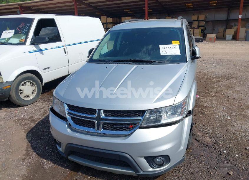 Photo 6 of 2014 Dodge Journey SXT (VIN 3C4PDCBG0ET191976)