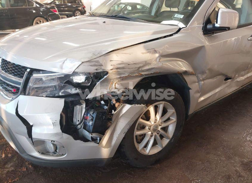 Photo 6 of 2014 Dodge Journey SXT (VIN 3C4PDCBG0ET270712)